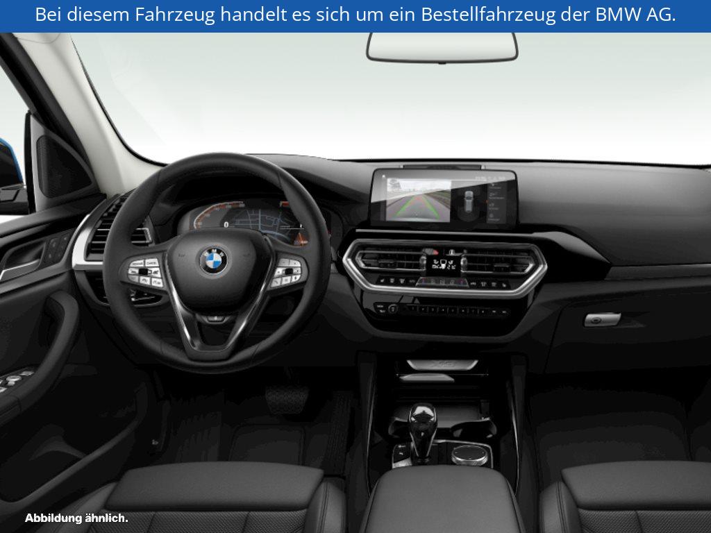 Fahrzeugabbildung BMW X3 xDrive30i