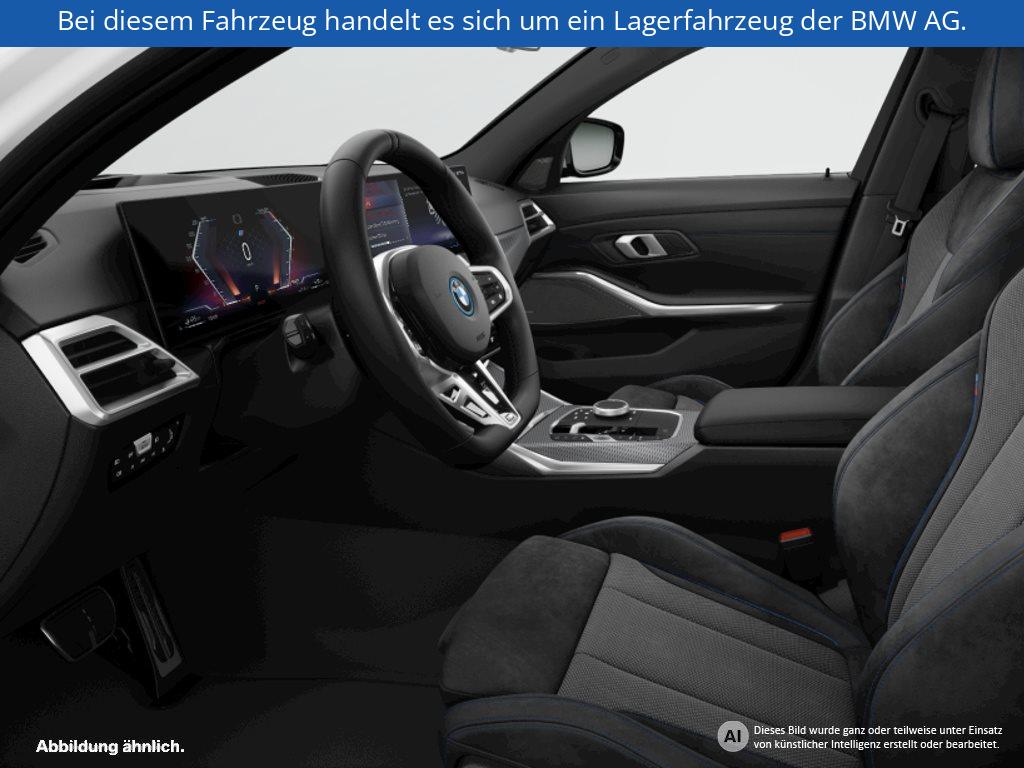 Fahrzeugabbildung BMW 330e Touring