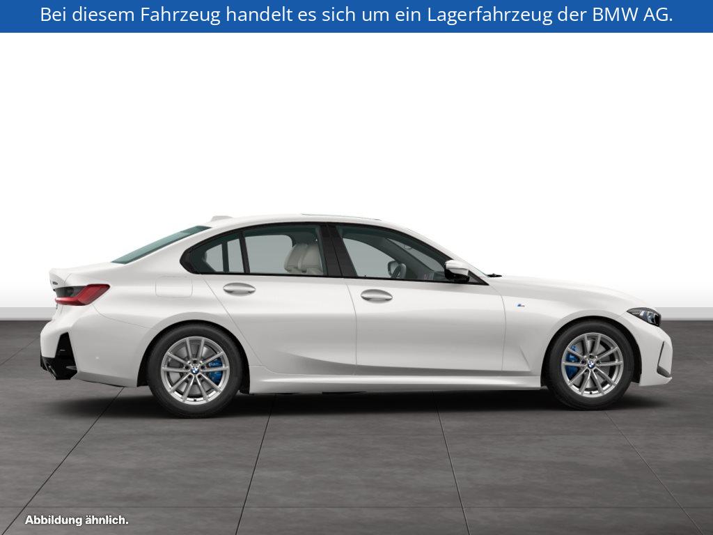 Fahrzeugabbildung BMW 330e Limousine