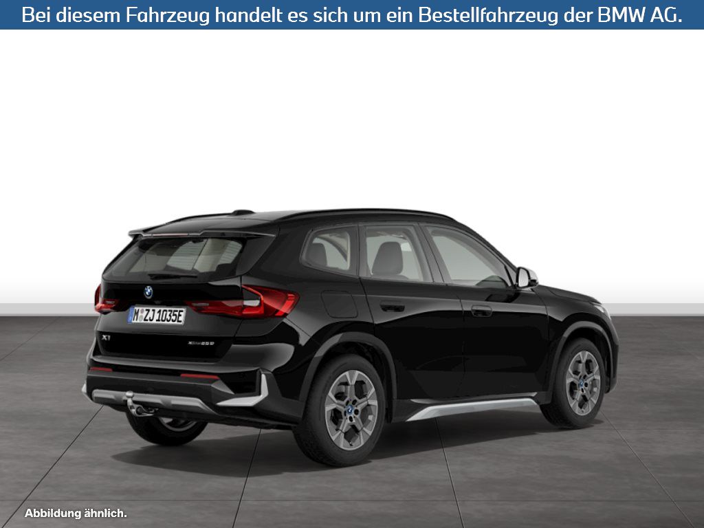 Fahrzeugabbildung BMW X1 xDrive25e