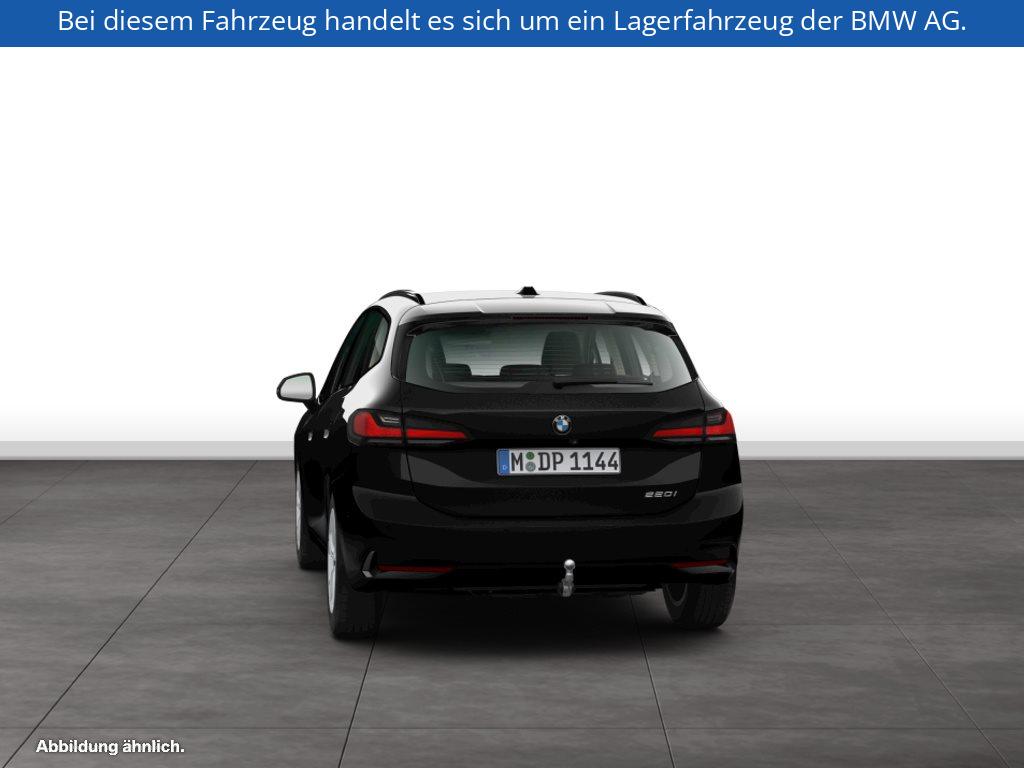 Fahrzeugabbildung BMW 220i Active Tourer
