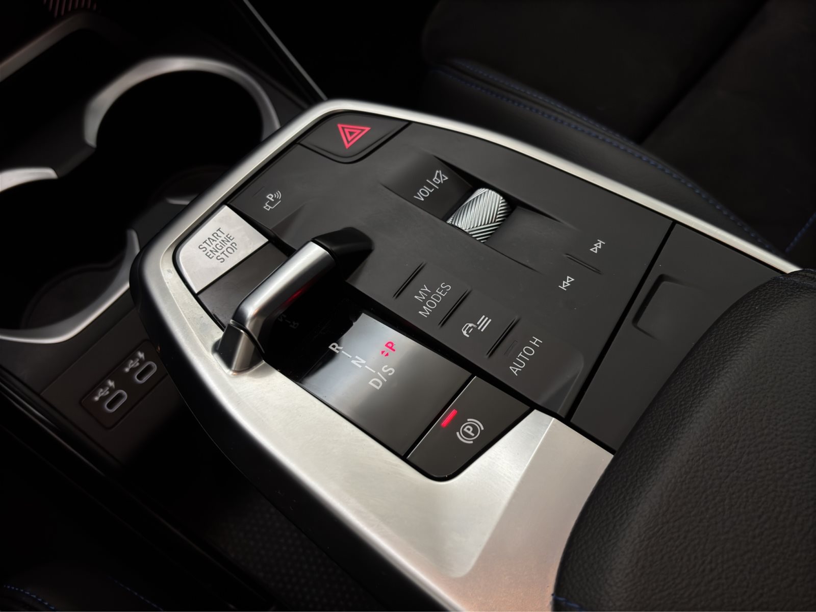 Fahrzeugabbildung BMW X1 xDrive23i [M Sport, HUD, LED, Pano, HK Sound]