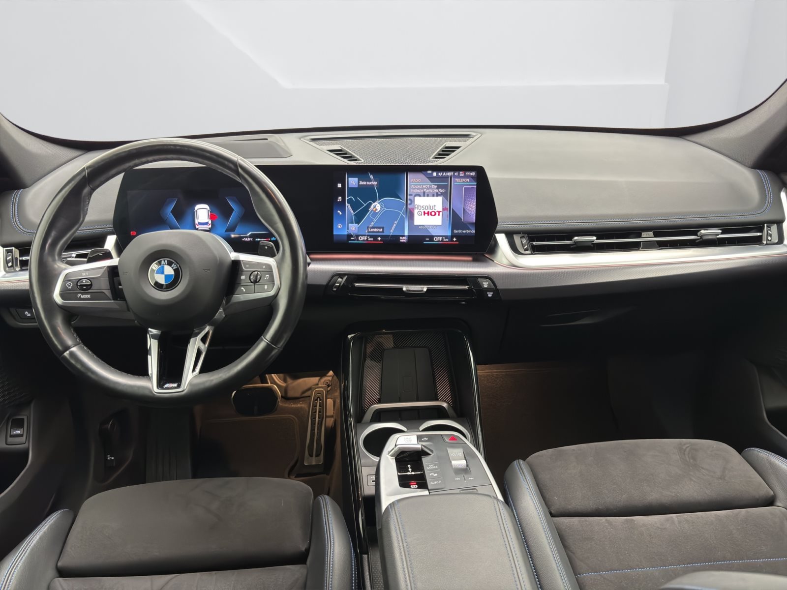 Fahrzeugabbildung BMW X1 xDrive23i [M Sport, HUD, LED, Pano, HK Sound]