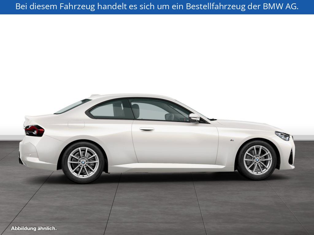 Fahrzeugabbildung BMW 218i Coupé