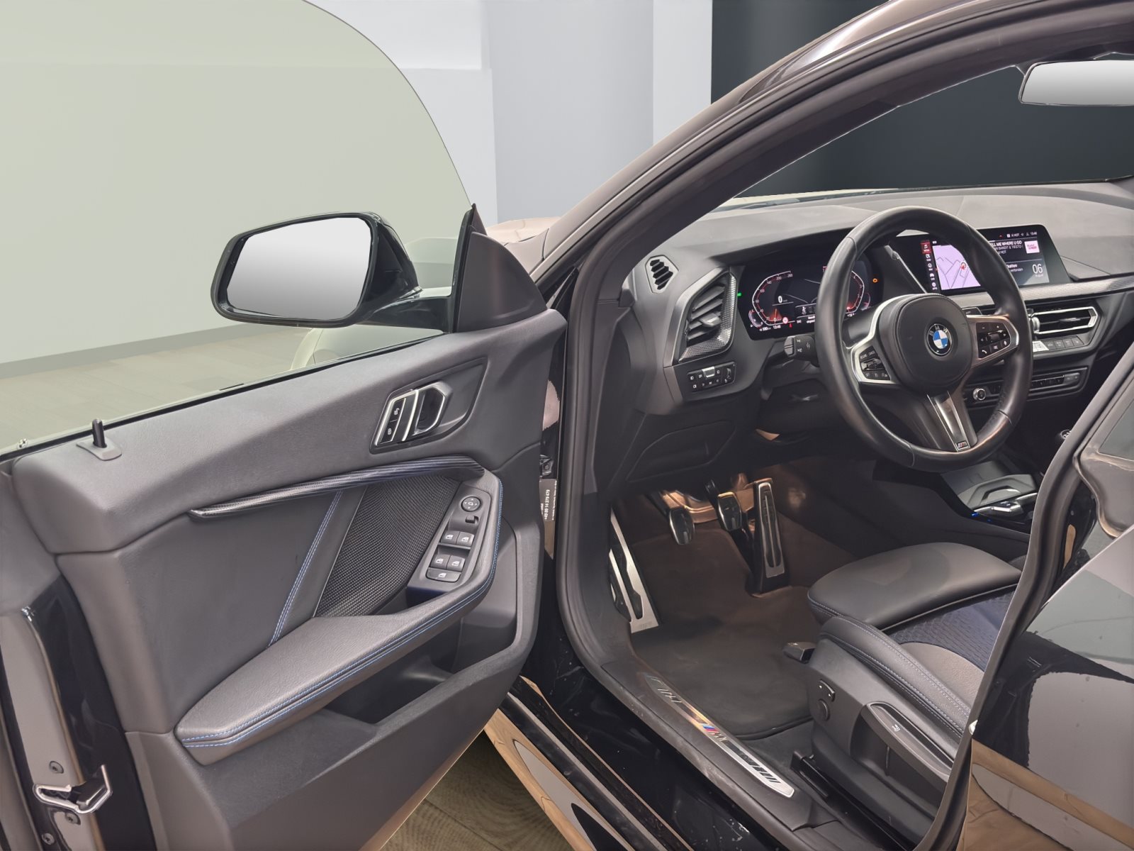 Fahrzeugabbildung BMW 218i Gran Coupé [M Sport, LC Prof., PDC, SHZ]