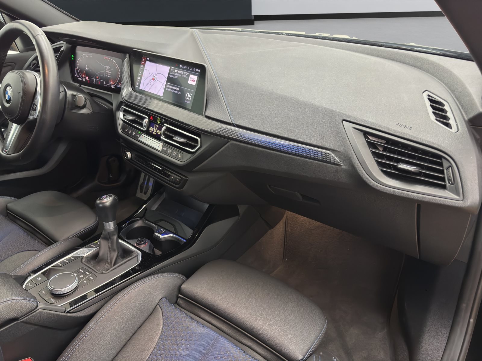 Fahrzeugabbildung BMW 218i Gran Coupé [M Sport, LC Prof., PDC, SHZ]