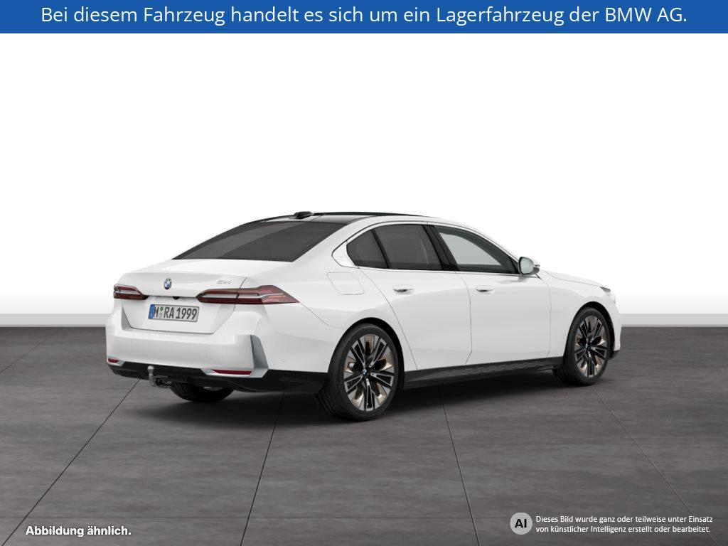 Fahrzeugabbildung BMW 520i Limousine