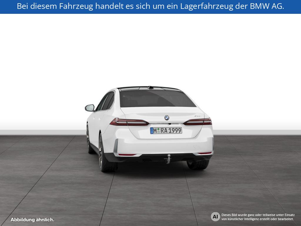 Fahrzeugabbildung BMW 520i Limousine