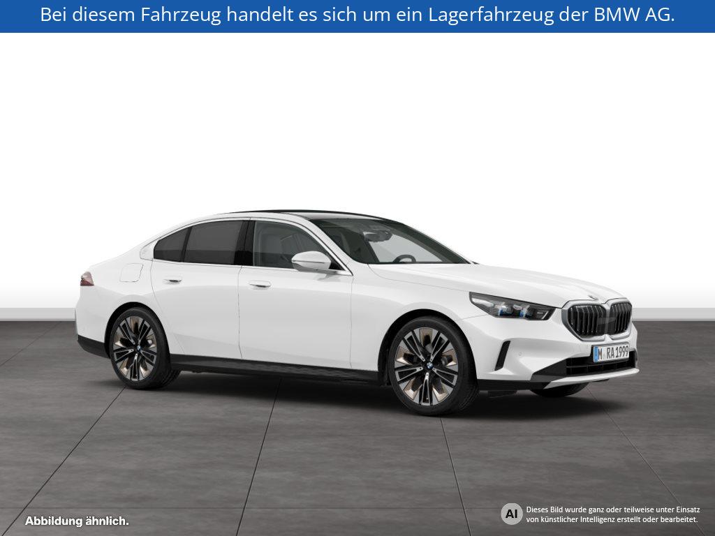 Fahrzeugabbildung BMW 520i Limousine
