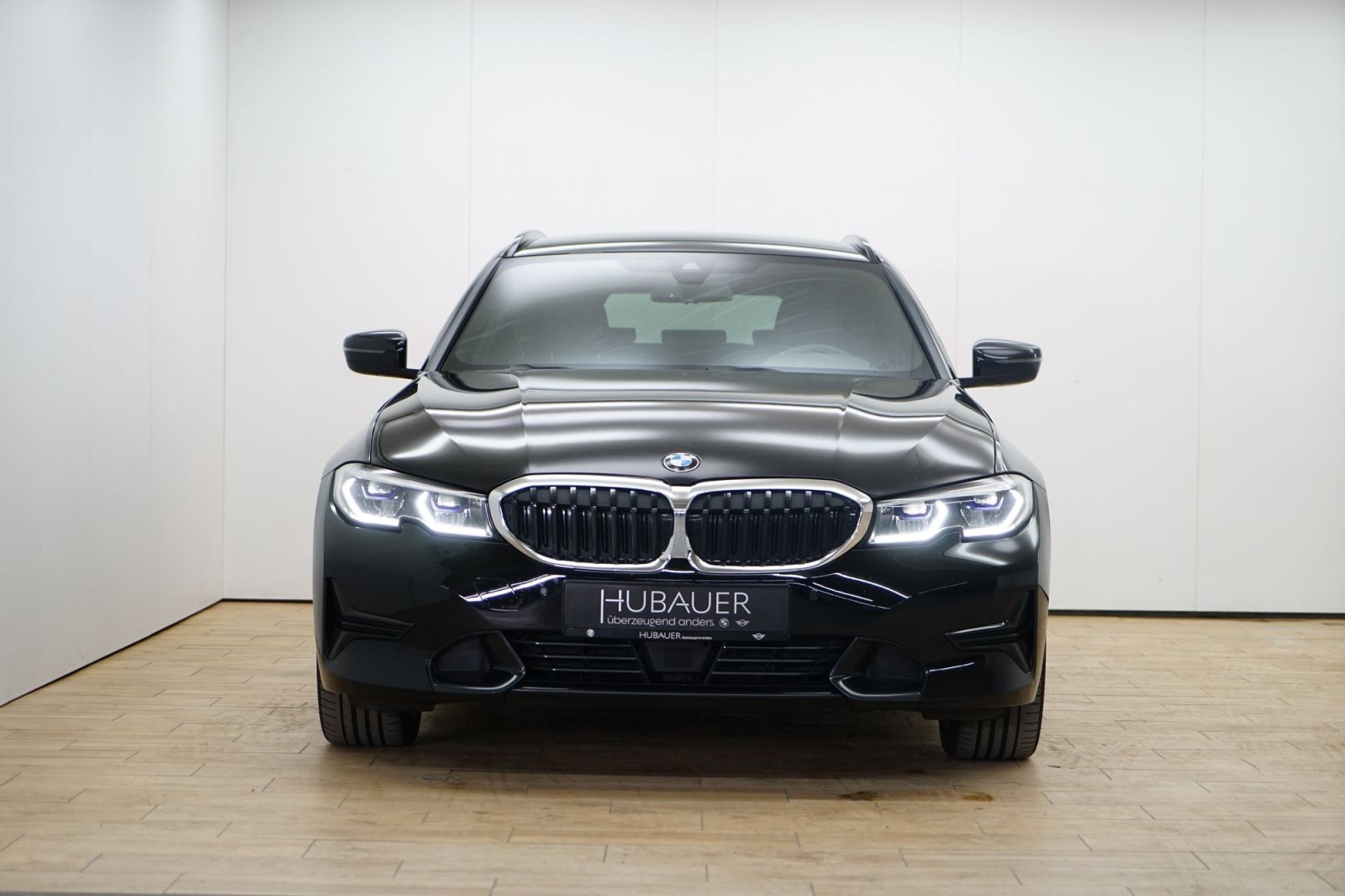 Fahrzeugabbildung BMW 320d xDrive Touring [Sport Line, LC Prof, AHK, ACC, Laser]