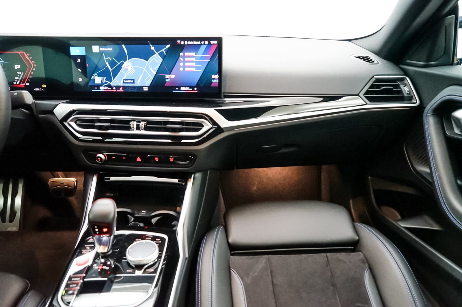 Fahrzeugabbildung BMW M2 Coupé [LC Plus, LED, RFK, HiFi, SHZ]