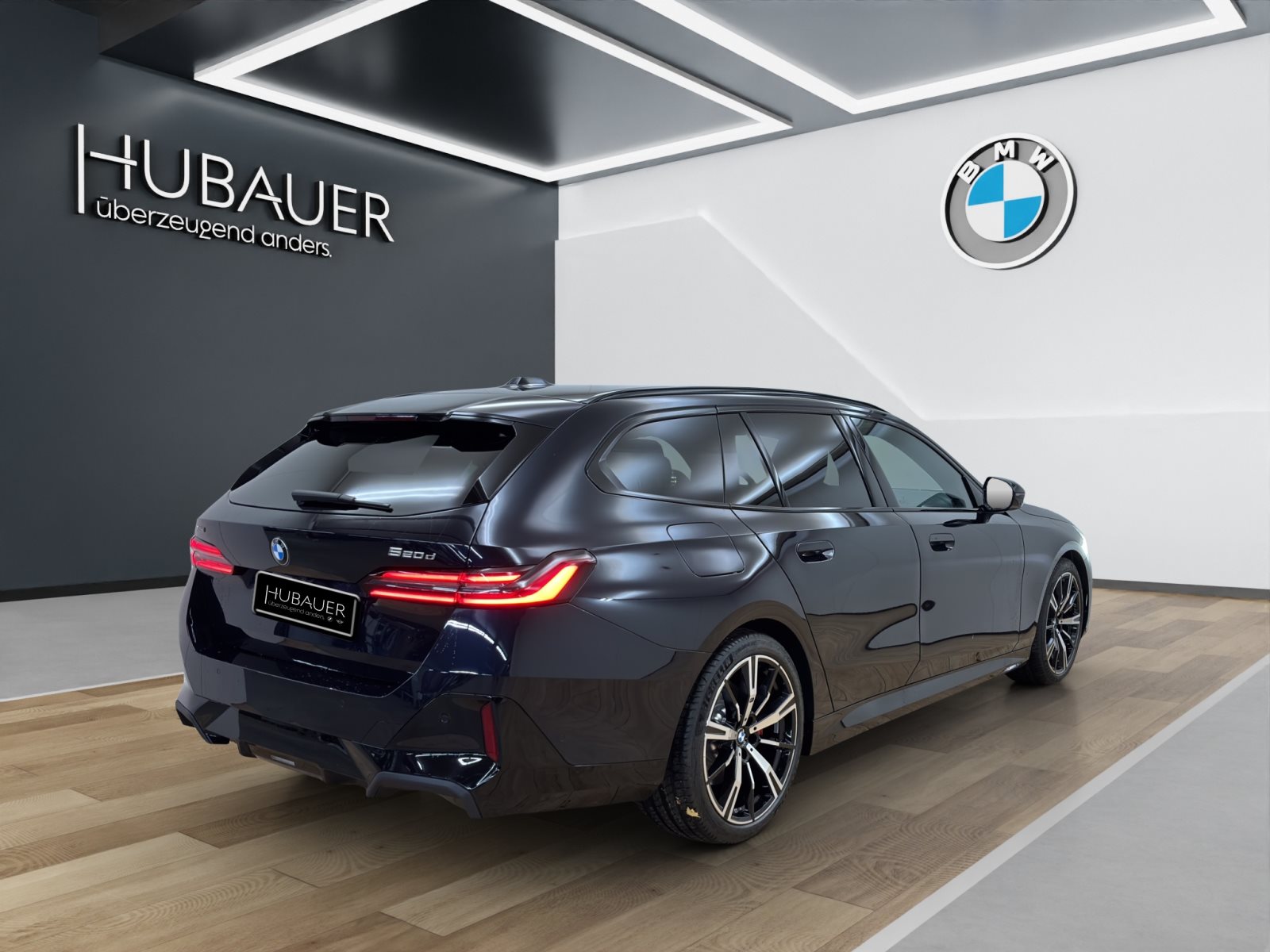 Fahrzeugabbildung BMW 520d xDrive Touring [M Sport Pro, HUD, AHK, ACC, h&k Sound]