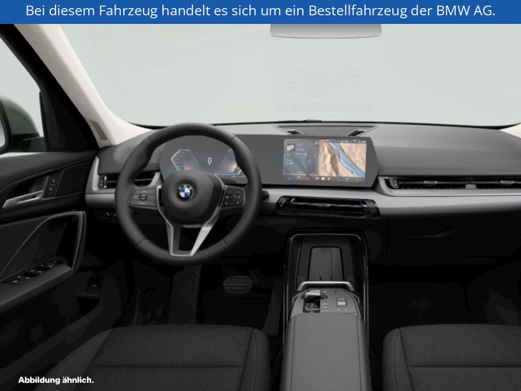 Fahrzeugabbildung BMW X1 sDrive20i