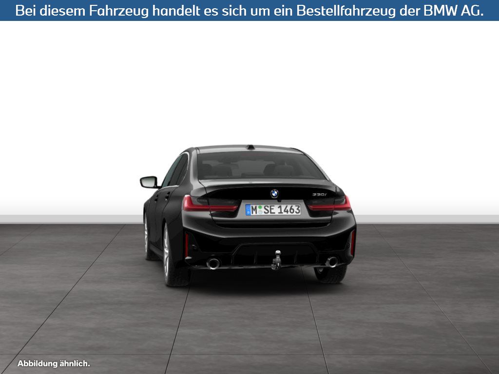 Fahrzeugabbildung BMW 330i Limousine