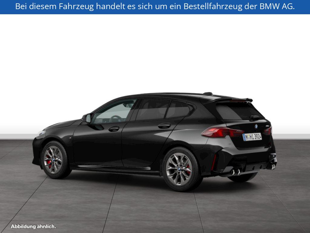 Fahrzeugabbildung BMW M135 xDrive
