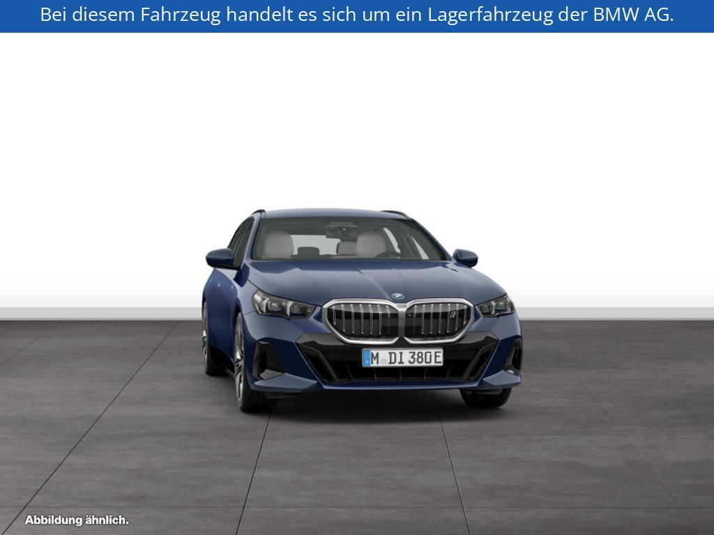Fahrzeugabbildung BMW i5 eDrive40 Touring