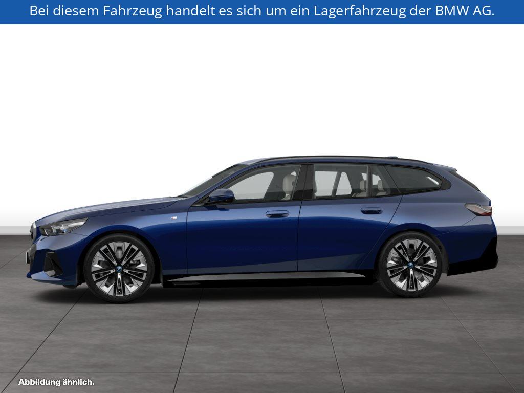 Fahrzeugabbildung BMW i5 eDrive40 Touring
