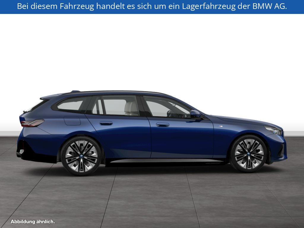 Fahrzeugabbildung BMW i5 eDrive40 Touring