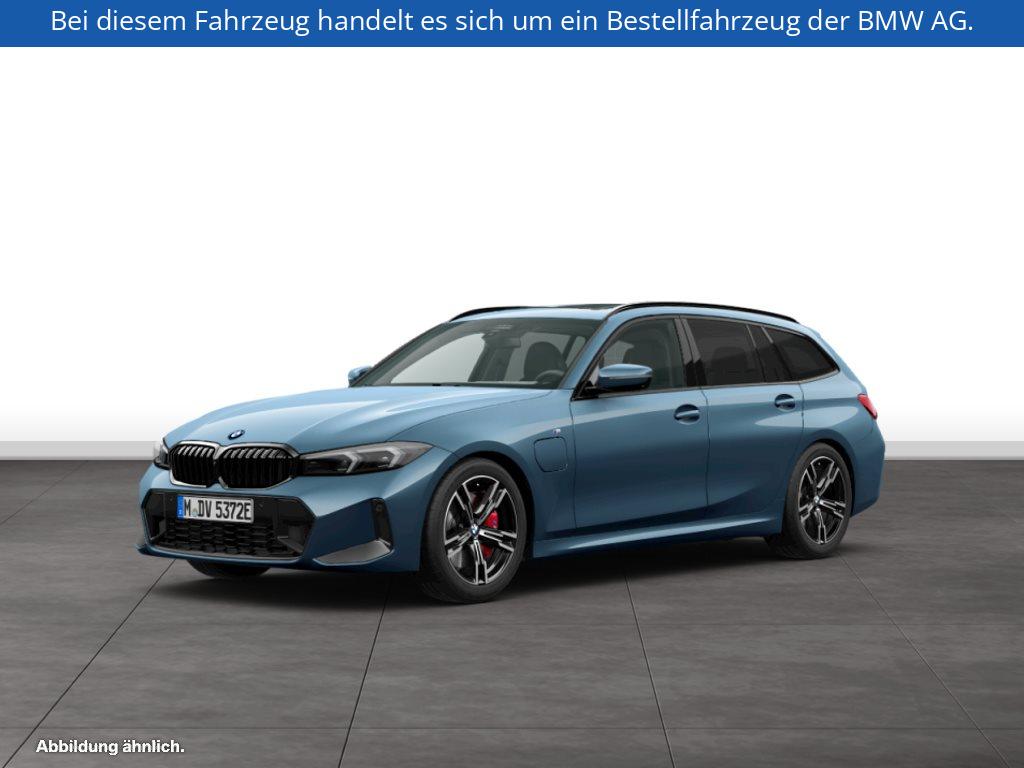 BMW 330e Touring