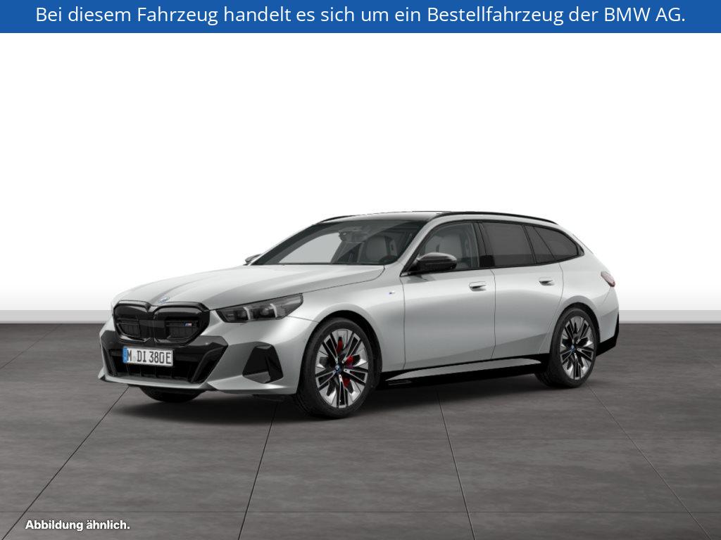 BMW i5 M60 xDrive Touring