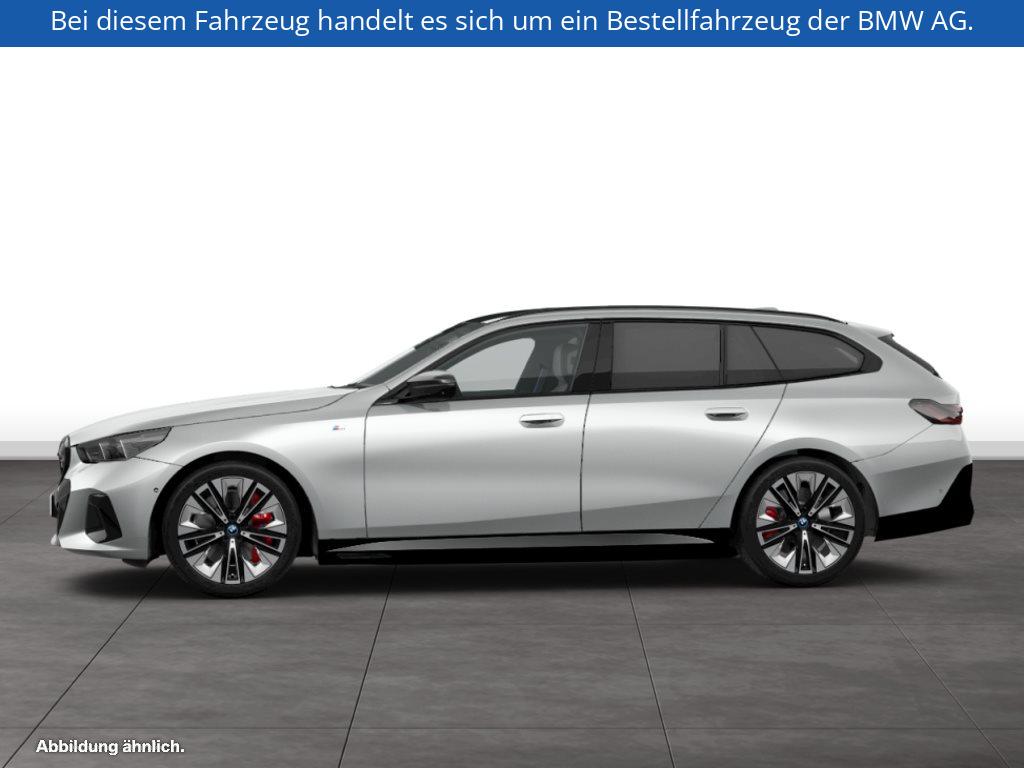 Fahrzeugabbildung BMW i5 M60 xDrive Touring