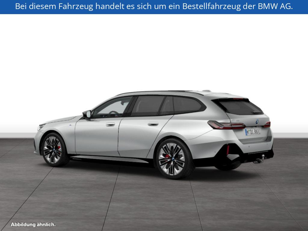 Fahrzeugabbildung BMW i5 M60 xDrive Touring