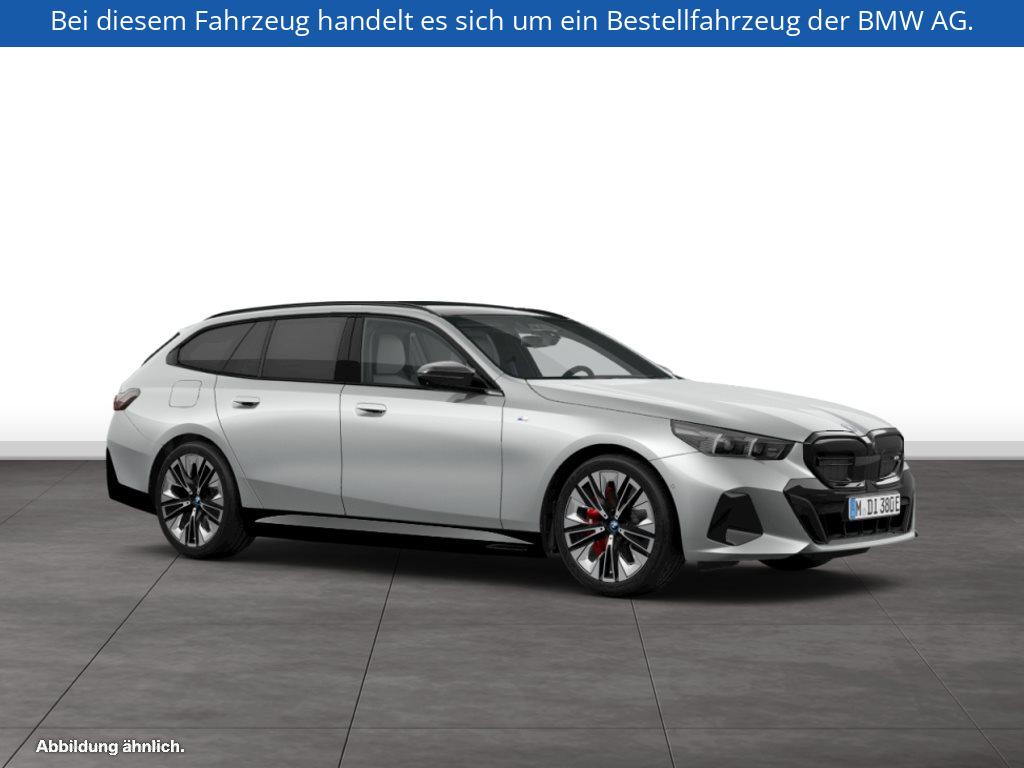 Fahrzeugabbildung BMW i5 M60 xDrive Touring