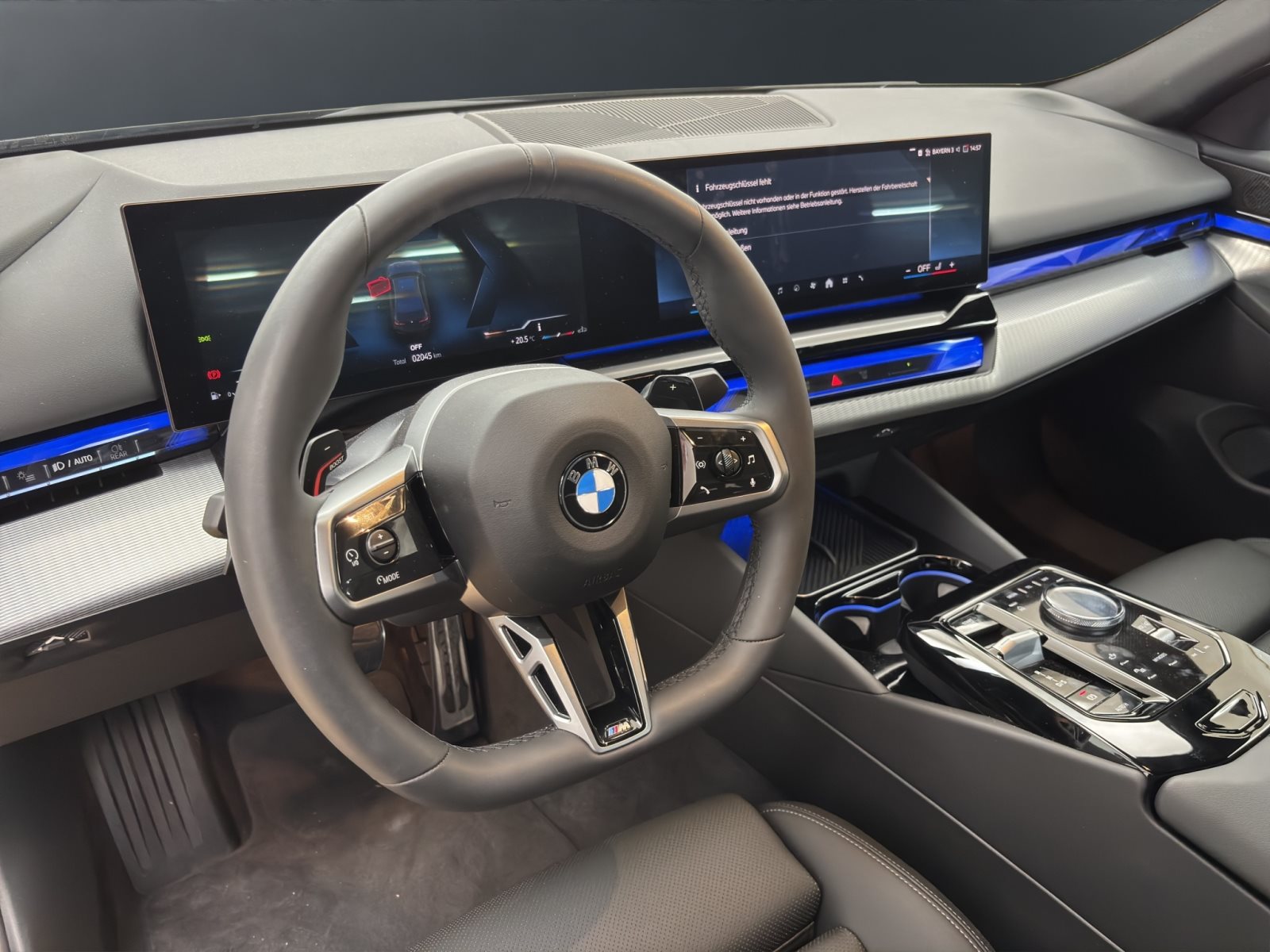 Fahrzeugabbildung BMW 520d Limousine [M Sport, ACC, AHK, h&k Sound, 20 LMR]