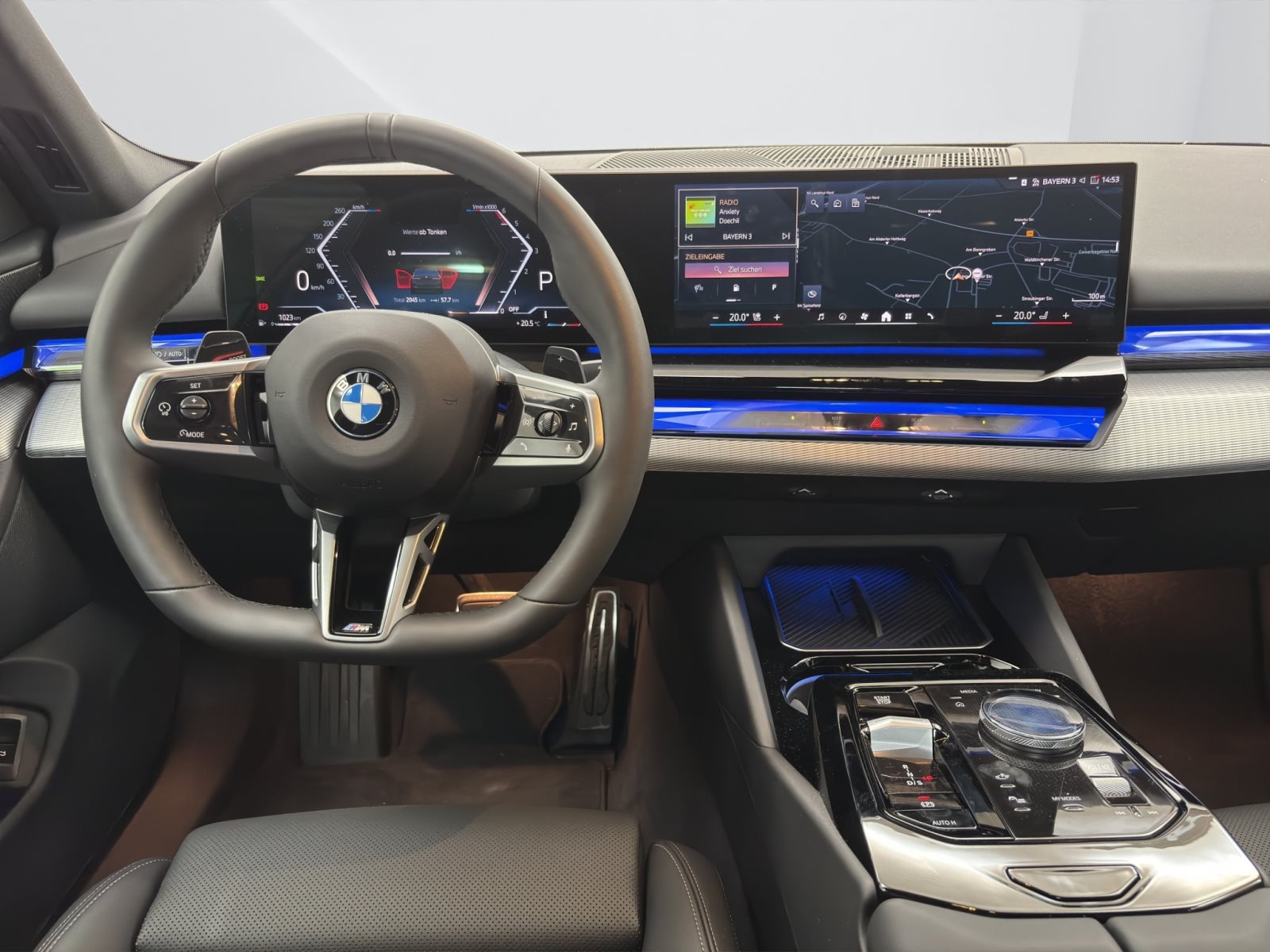 Fahrzeugabbildung BMW 520d Limousine [M Sport, ACC, AHK, h&k Sound, 20 LMR]