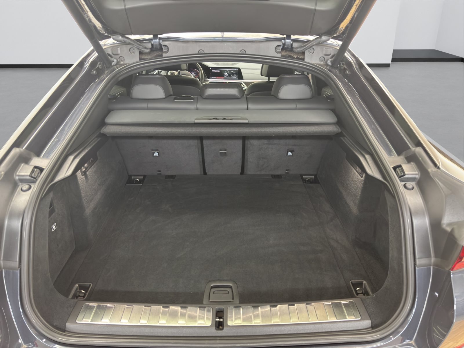 Fahrzeugabbildung BMW X6 xDrive30d [M Sport, Laser, ACC, RFK, Pano]