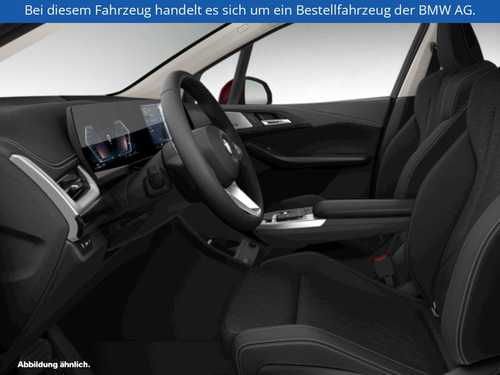 Fahrzeugabbildung BMW 220i Active Tourer