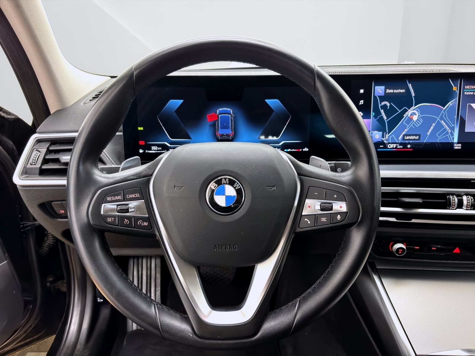 Fahrzeugabbildung BMW 320d Touring [LC Prof., HUD, SHZ, HK Sound, 17 ]