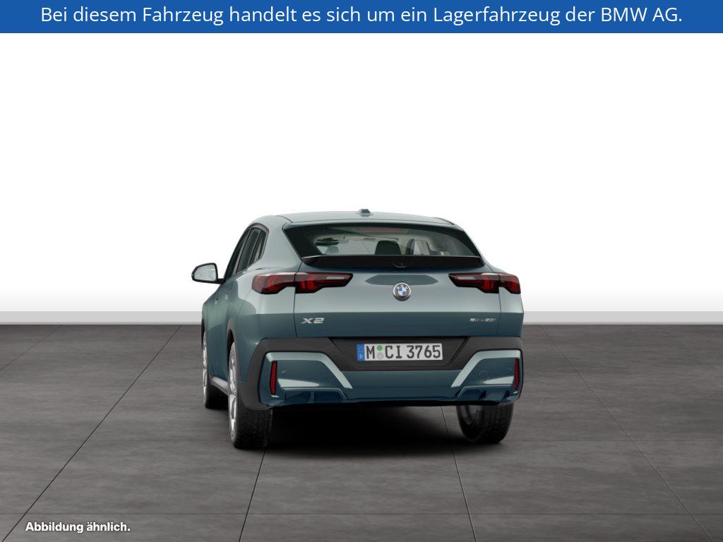 Fahrzeugabbildung BMW X2 sDrive20i