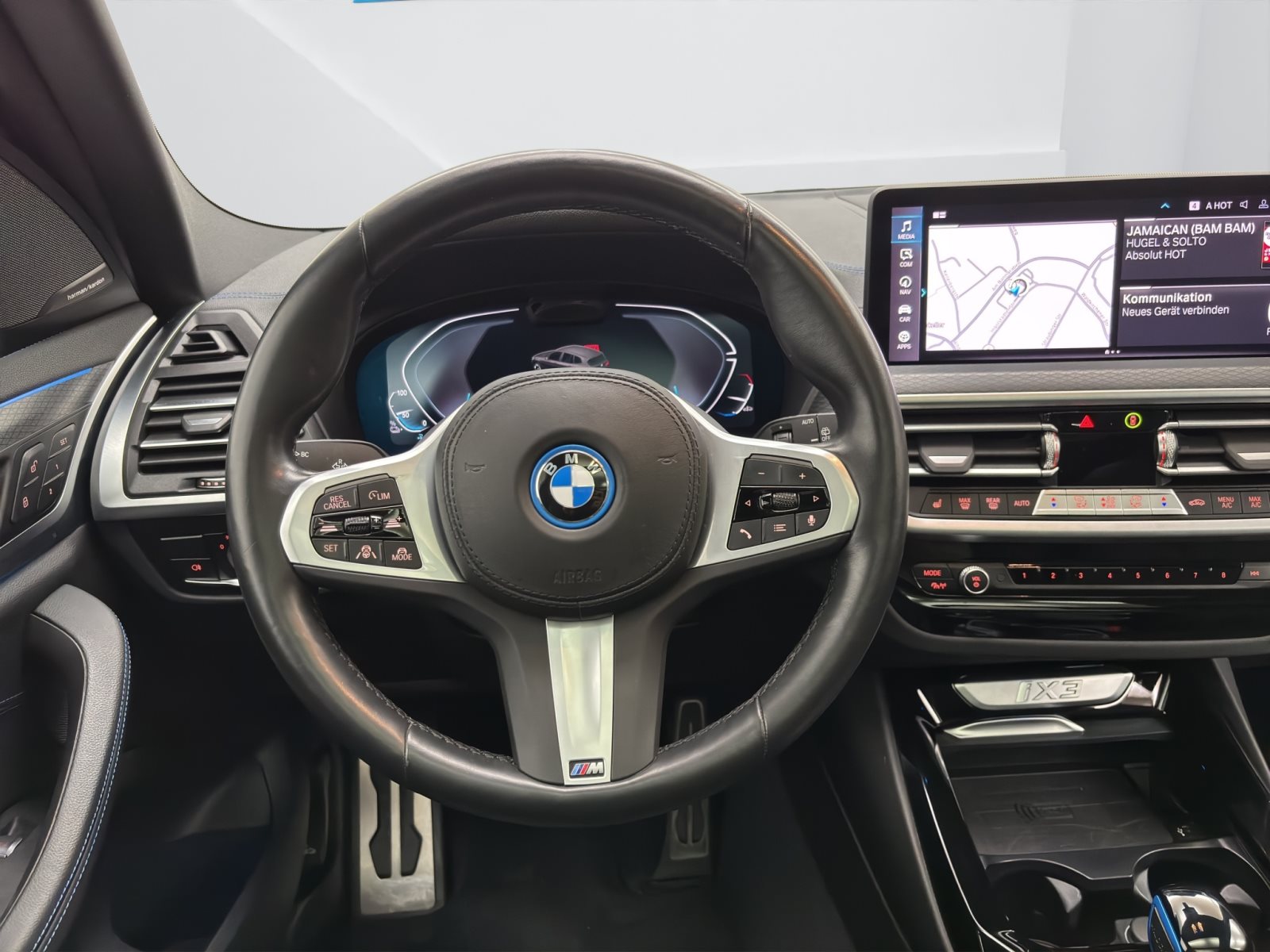 Fahrzeugabbildung BMW iX3 [M Sport, Impressive, HUD, HK Sound, 360°]