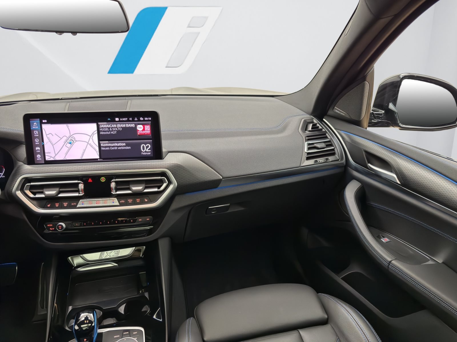 Fahrzeugabbildung BMW iX3 [M Sport, Impressive, HUD, HK Sound, 360°]