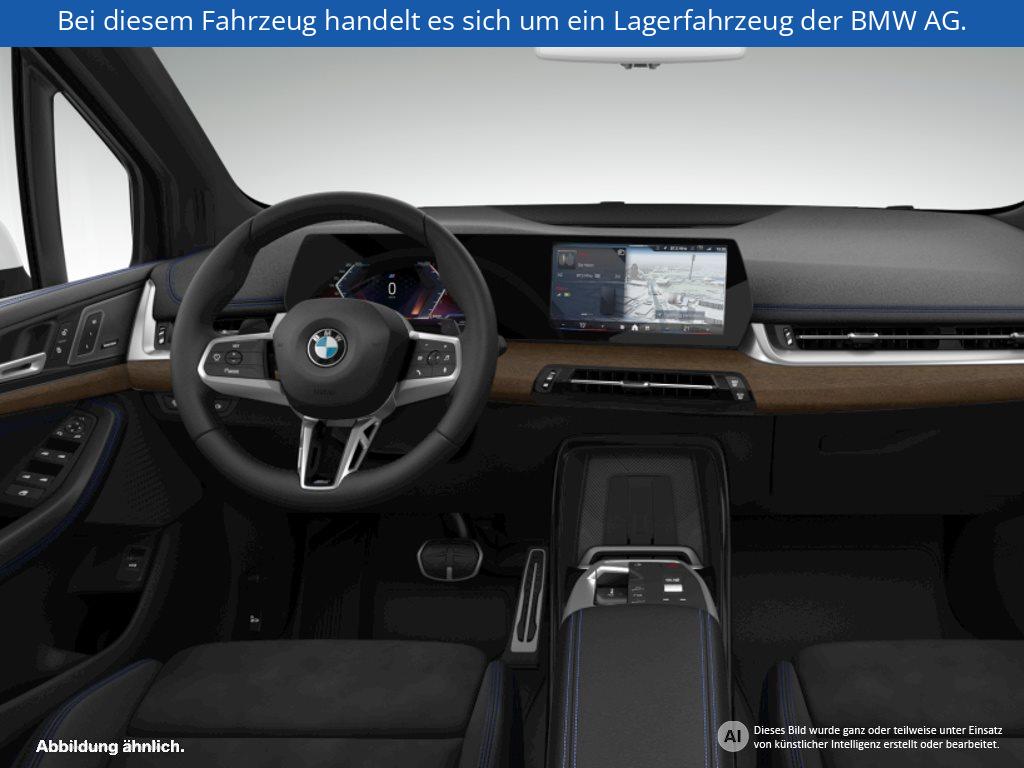 Fahrzeugabbildung BMW 220i Active Tourer