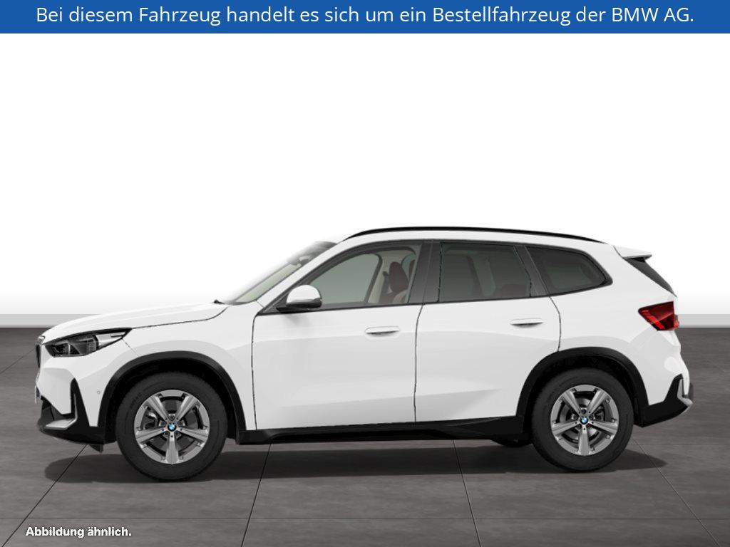 Fahrzeugabbildung BMW X1 xDrive23i