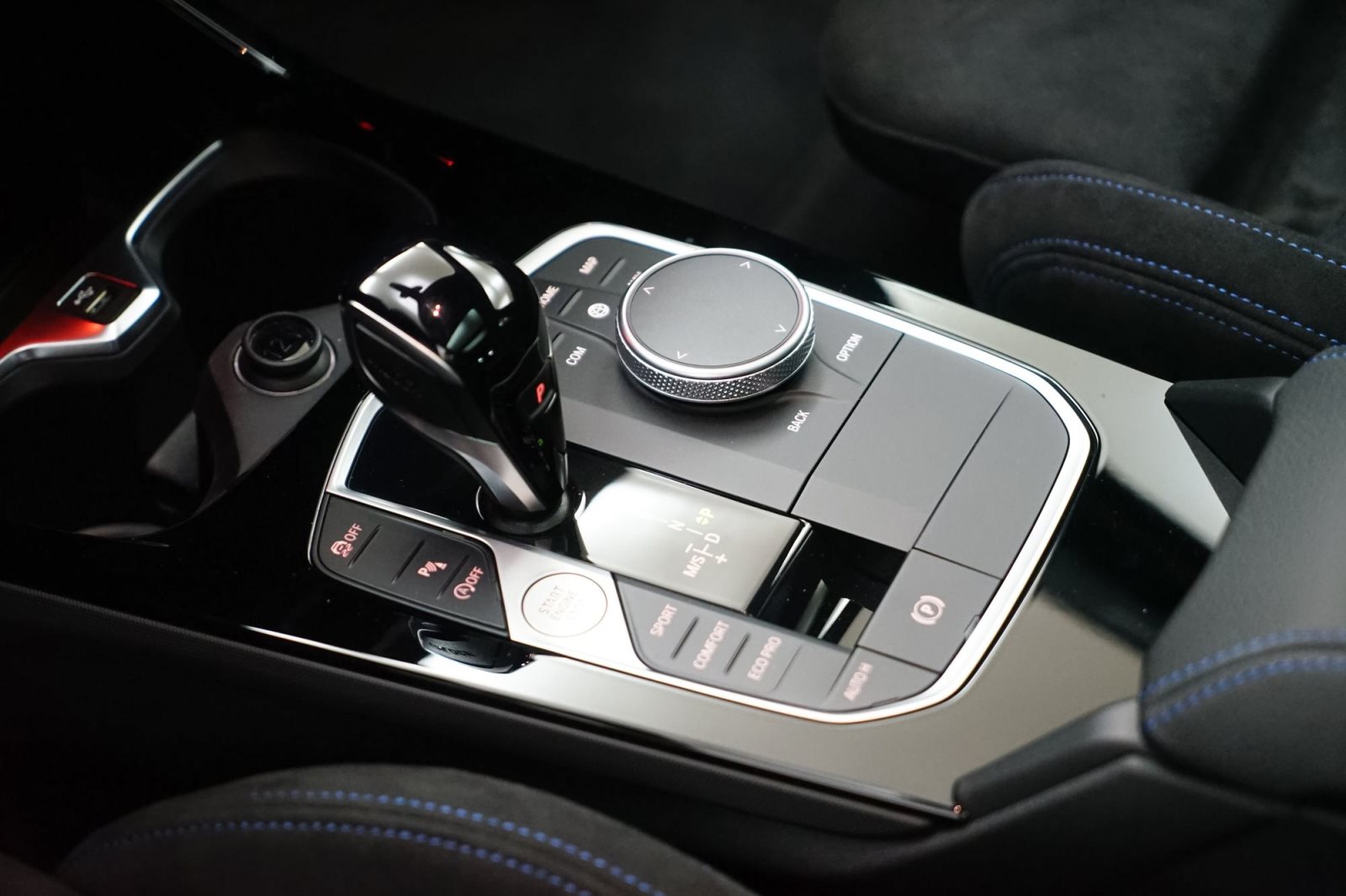 Fahrzeugabbildung BMW 220i Gran Coupé [M Sport, LC Prof., ACC, RFK]