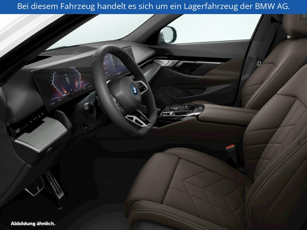 Fahrzeugabbildung BMW i5 eDrive40 Touring