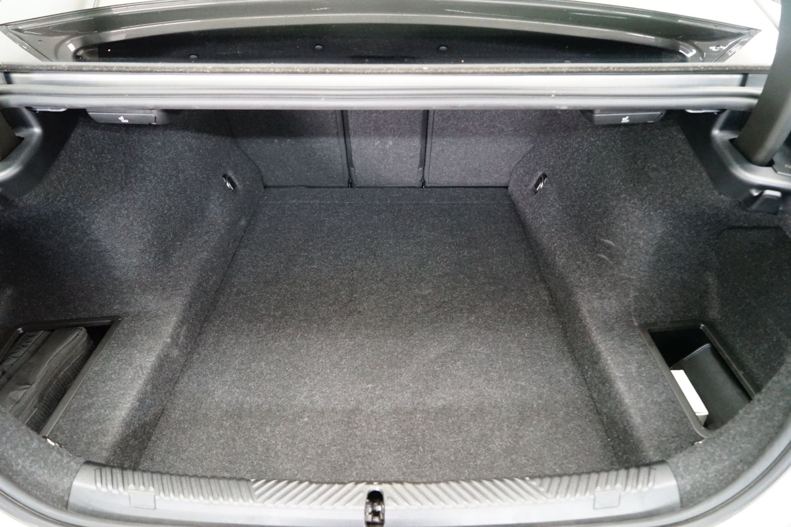 Fahrzeugabbildung BMW 520d Limousine [M Sport, ACC, AHK, LED, RFK]