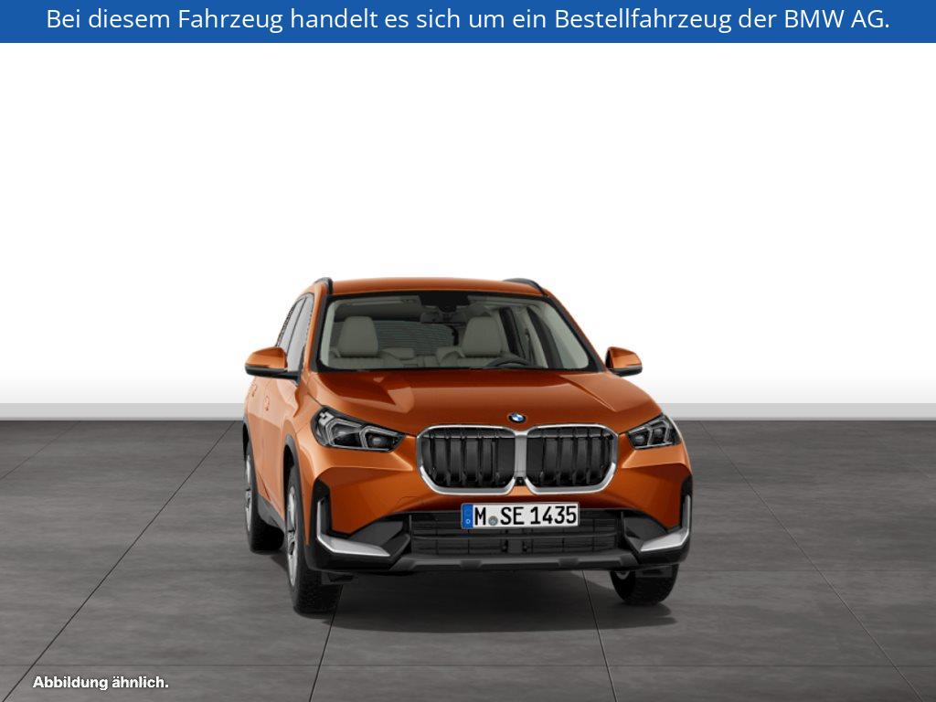 Fahrzeugabbildung BMW X1 sDrive20i
