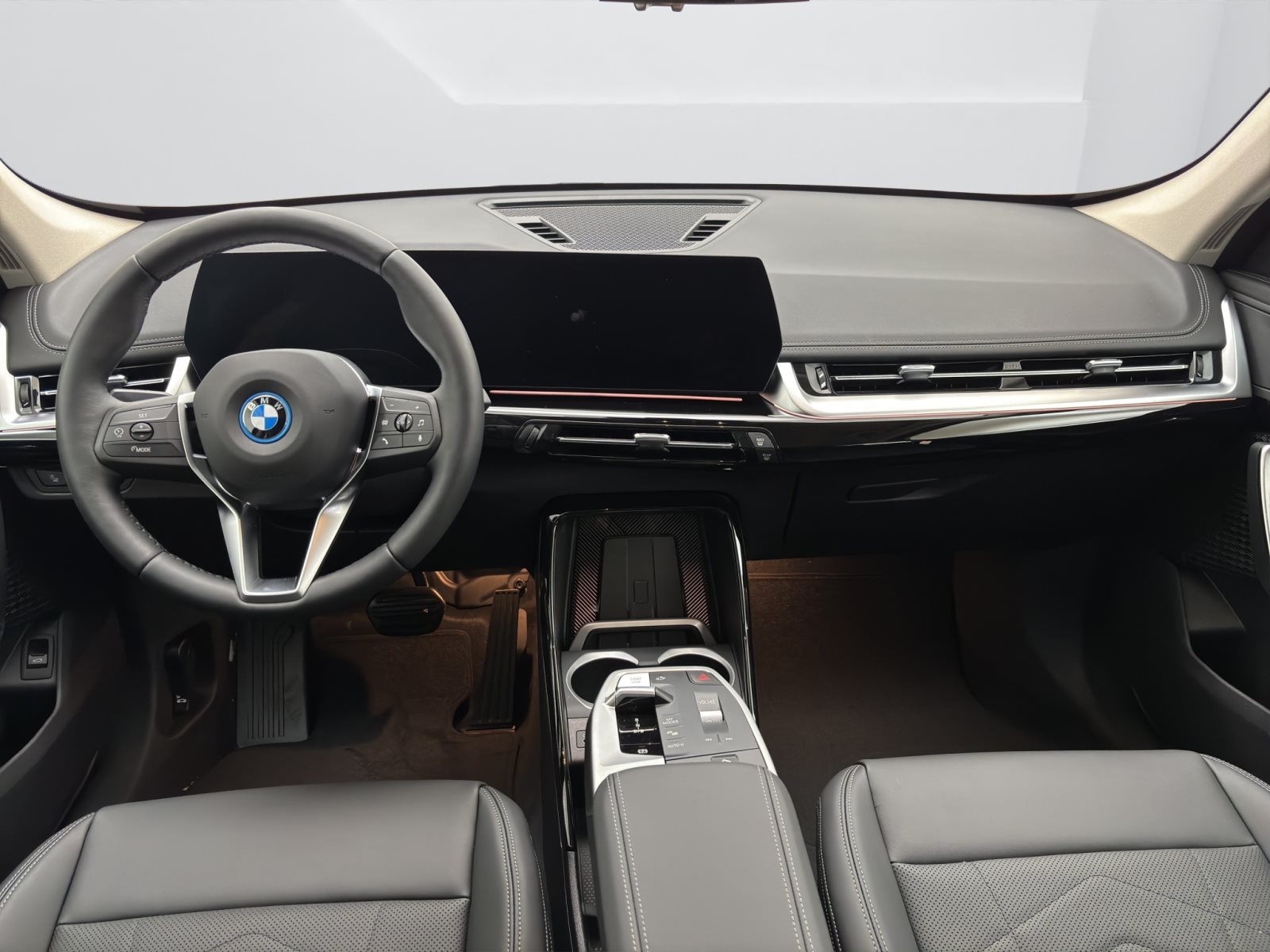 Fahrzeugabbildung BMW iX1 eDrive20 [xLine, AHK, ACC, RFK, 18 LMR, LED, SHZ]