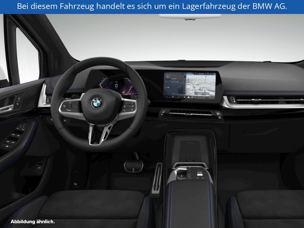 Fahrzeugabbildung BMW 220i Active Tourer