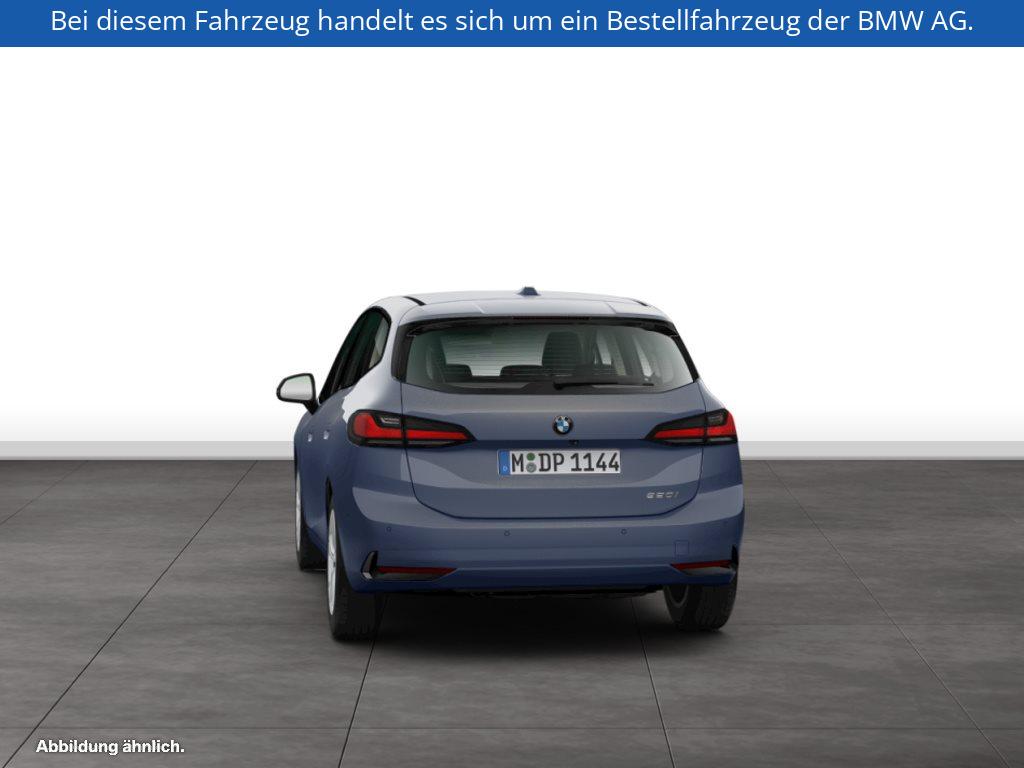Fahrzeugabbildung BMW 220i Active Tourer