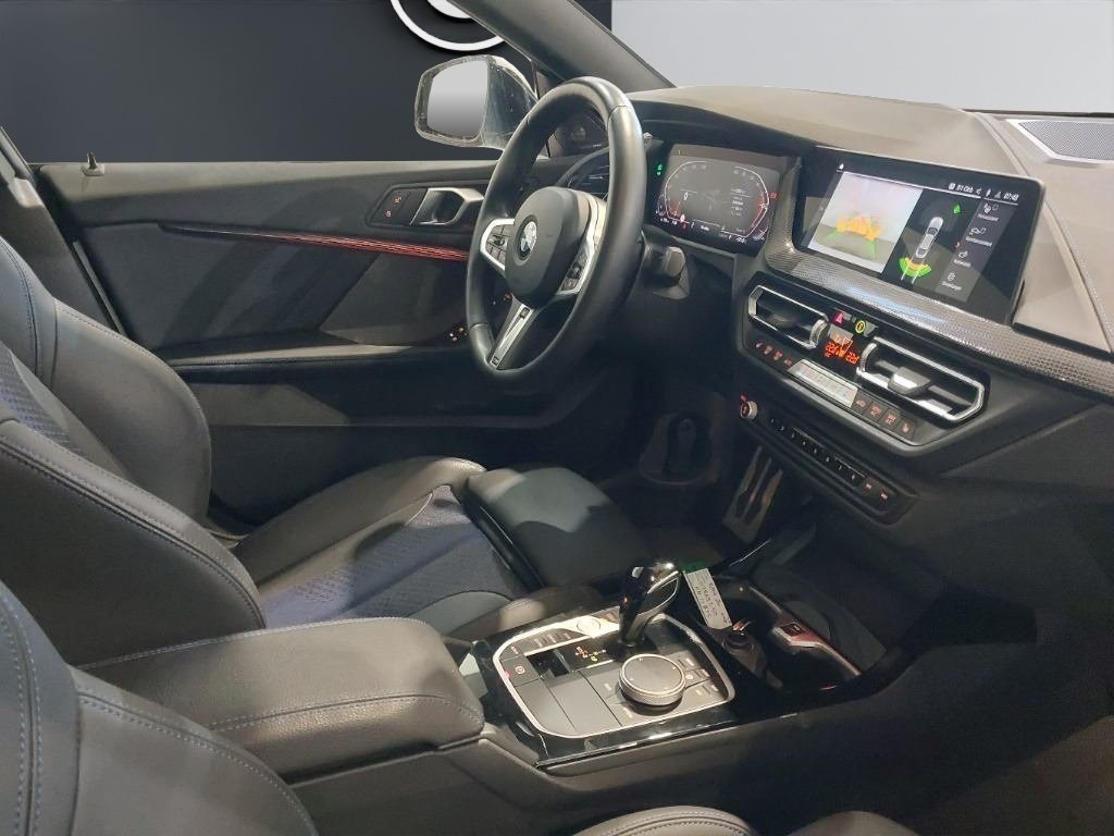 Fahrzeugabbildung BMW 218i Gran Coupé [M Sport, HK Sound, Pano, ACC]