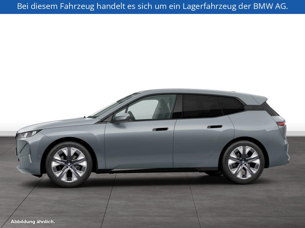 Fahrzeugabbildung BMW iX xDrive45