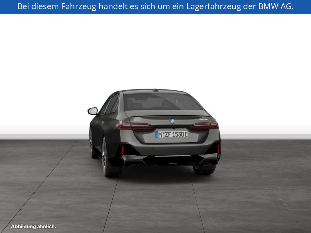 Fahrzeugabbildung BMW 550e xDrive Limousine