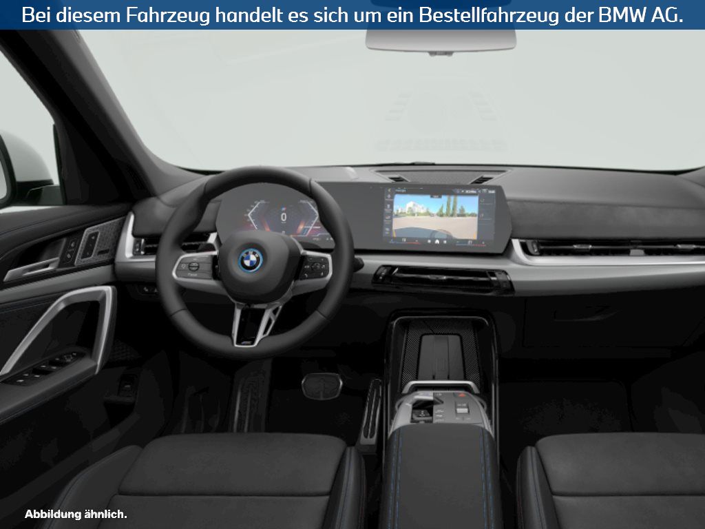 Fahrzeugabbildung BMW iX1 xDrive30