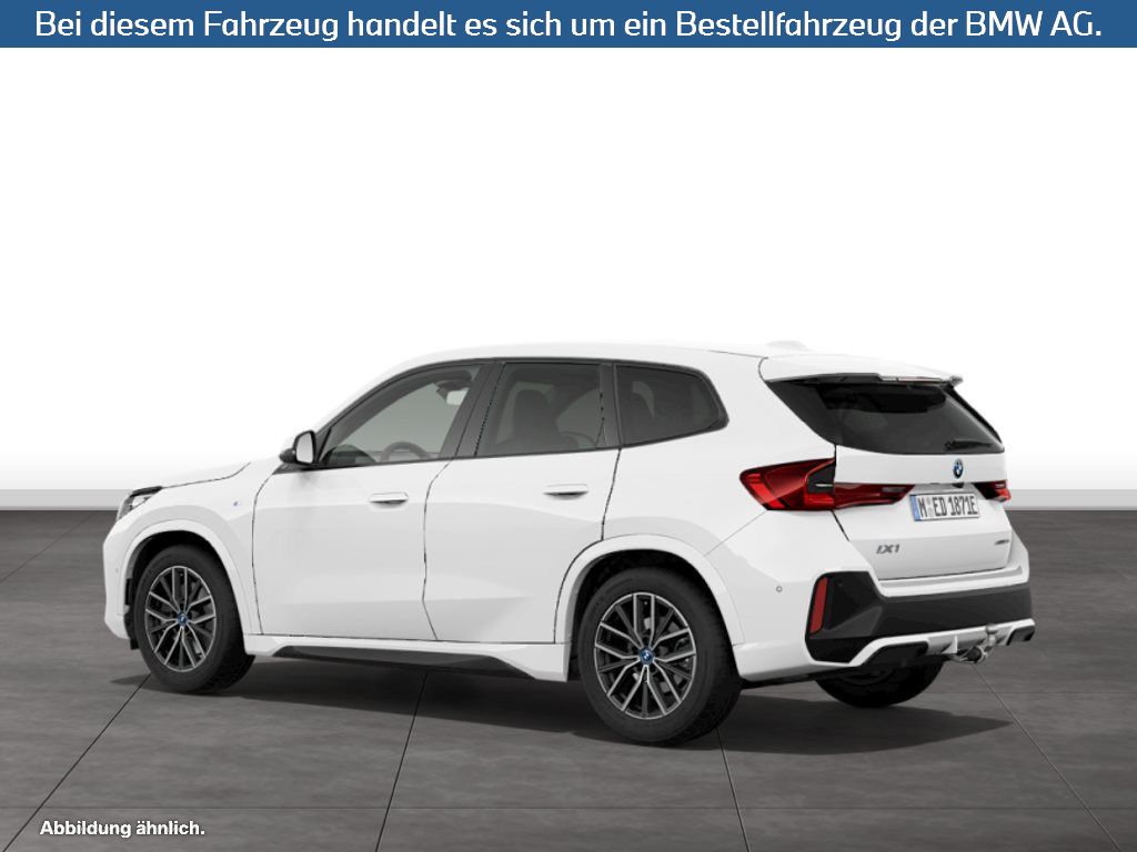 Fahrzeugabbildung BMW iX1 xDrive30