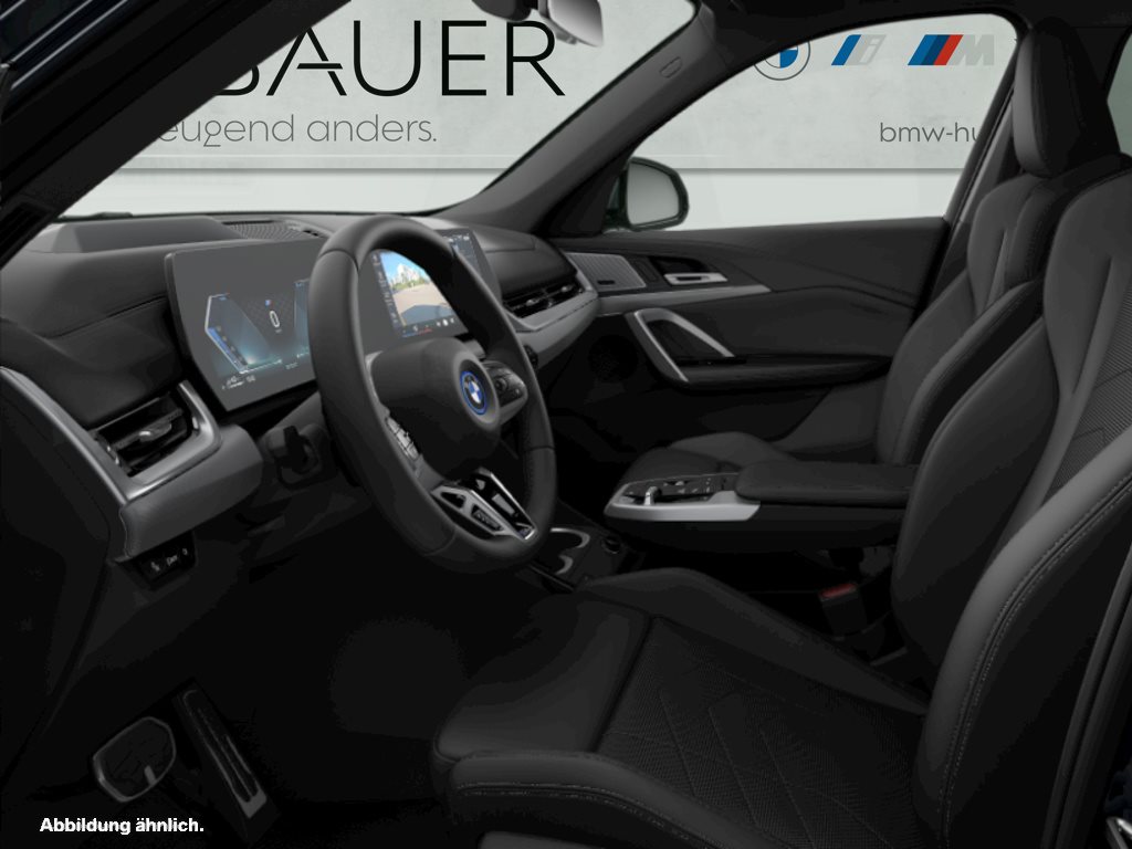 Fahrzeugabbildung BMW X1 xDrive30e [M Sport, HUD, AHK, ACC, GSD, 20 LMR]